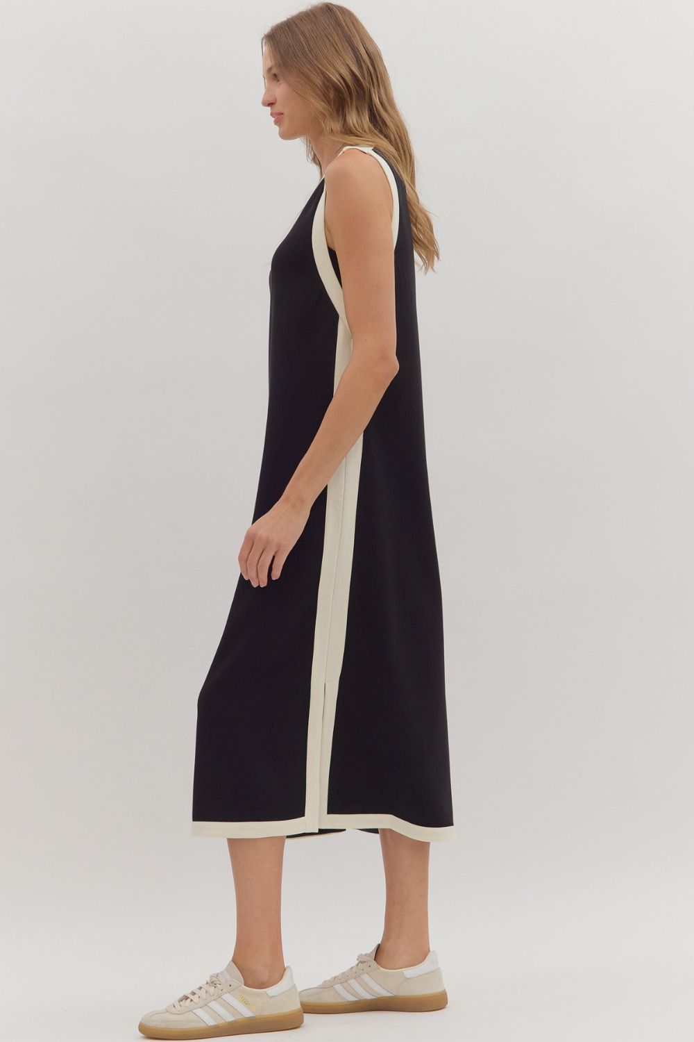 Black Sleeveless Midi Dress
