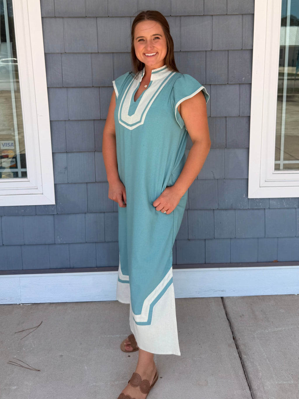 Dusty Mint Linen V-neck Midi Dress