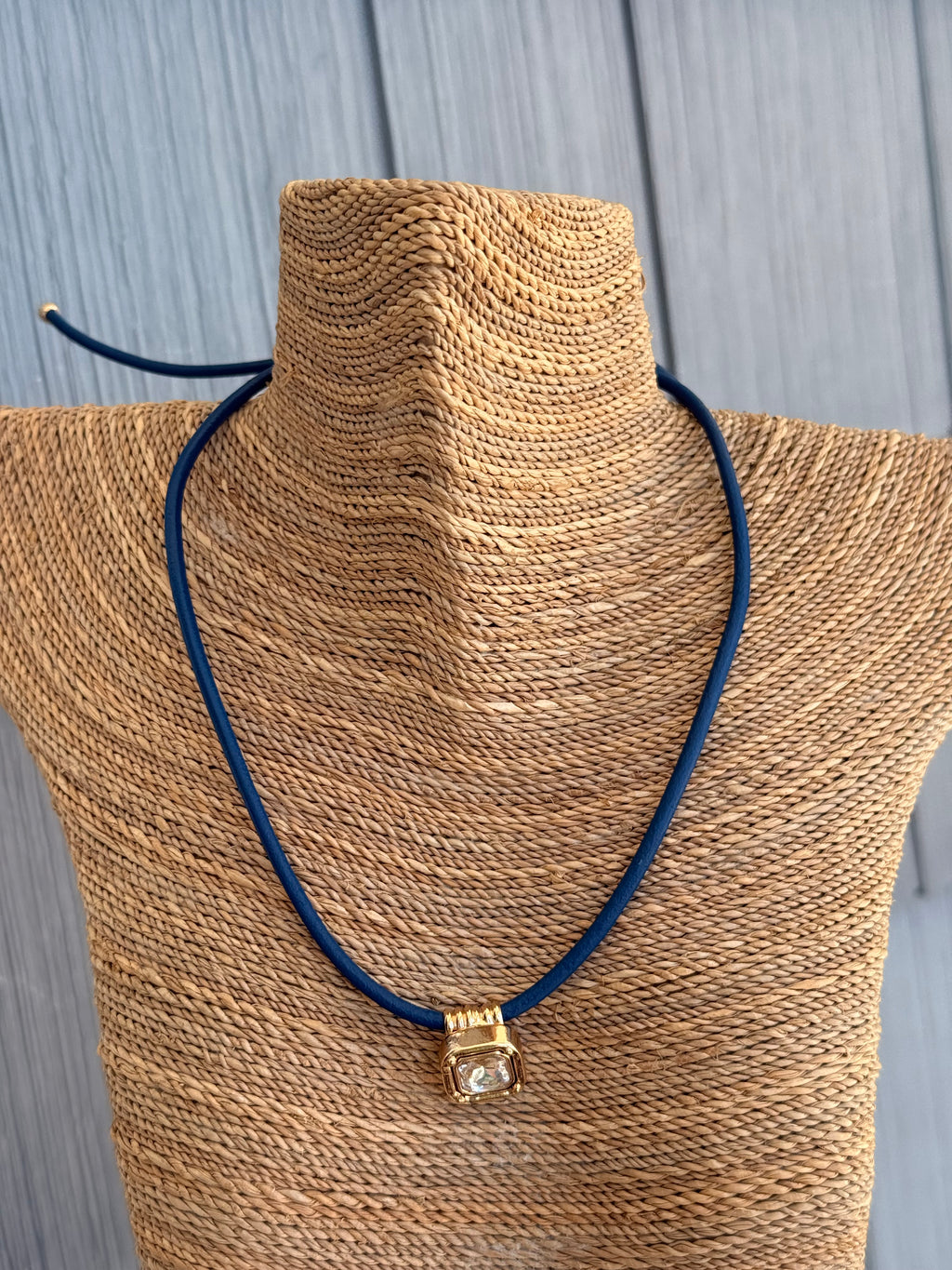 Gold Sparkle Necklace Navy - Smith & Co.