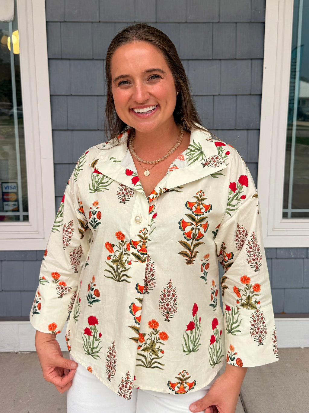 Offwhite Big Pearl Button Floral Top