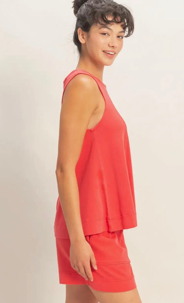Sleeveless Round Neck Top & Shorts Set- Red