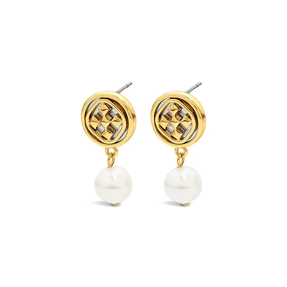Linked Medallion Post With Pearl Earrings Gracewear