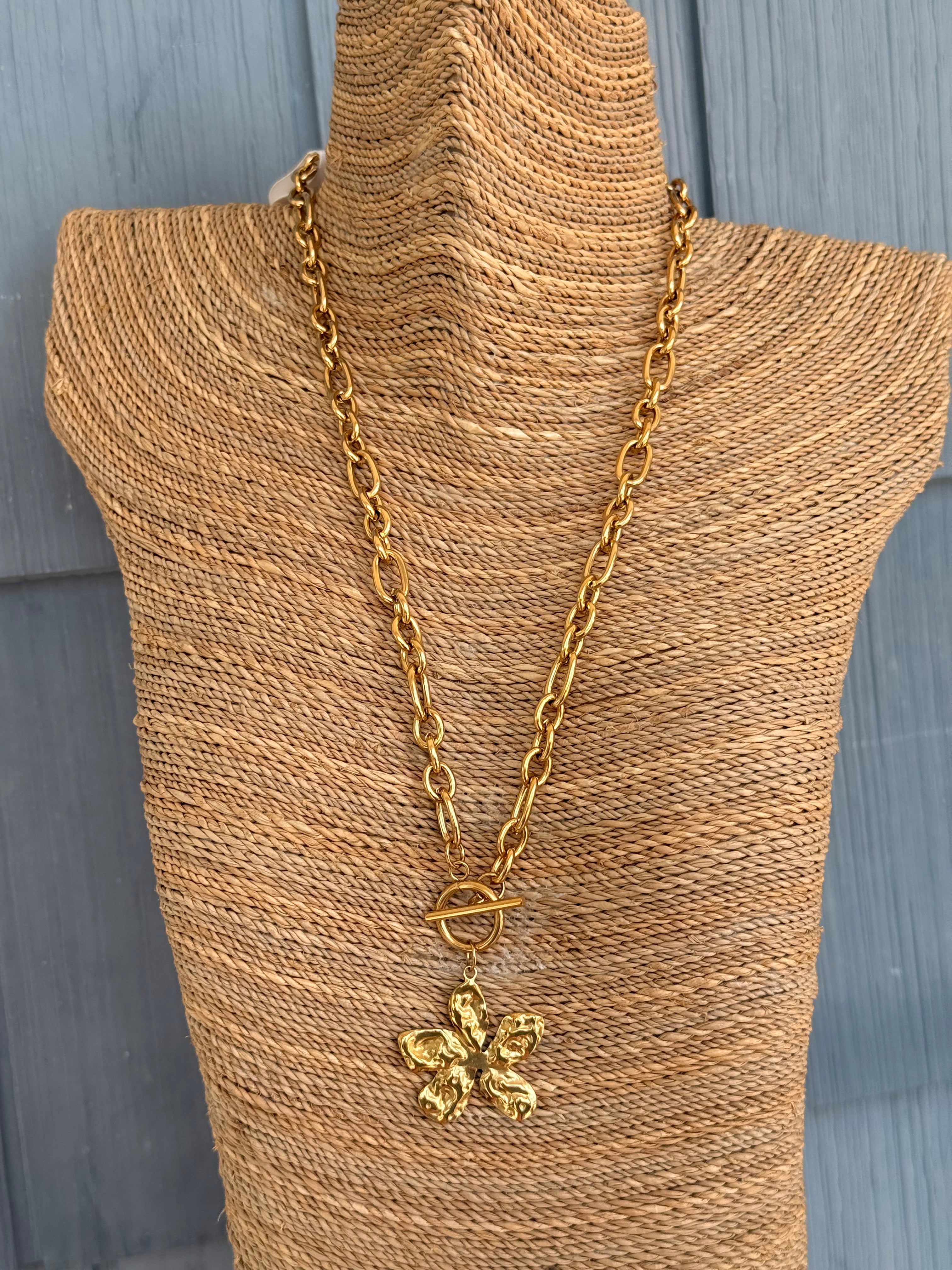 Hammered Flower Toggle Necklace