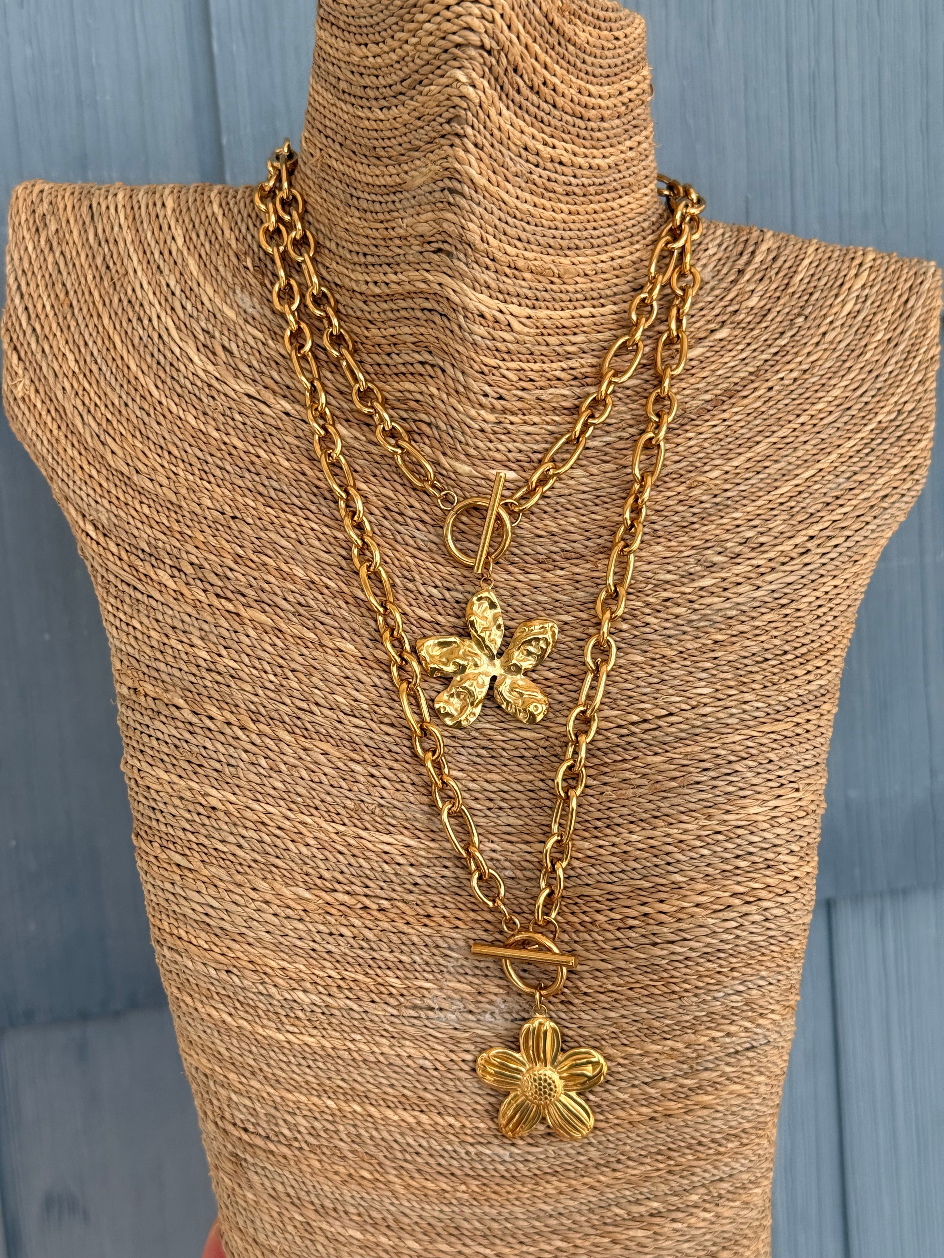 Pleated Flower Toggle Necklace