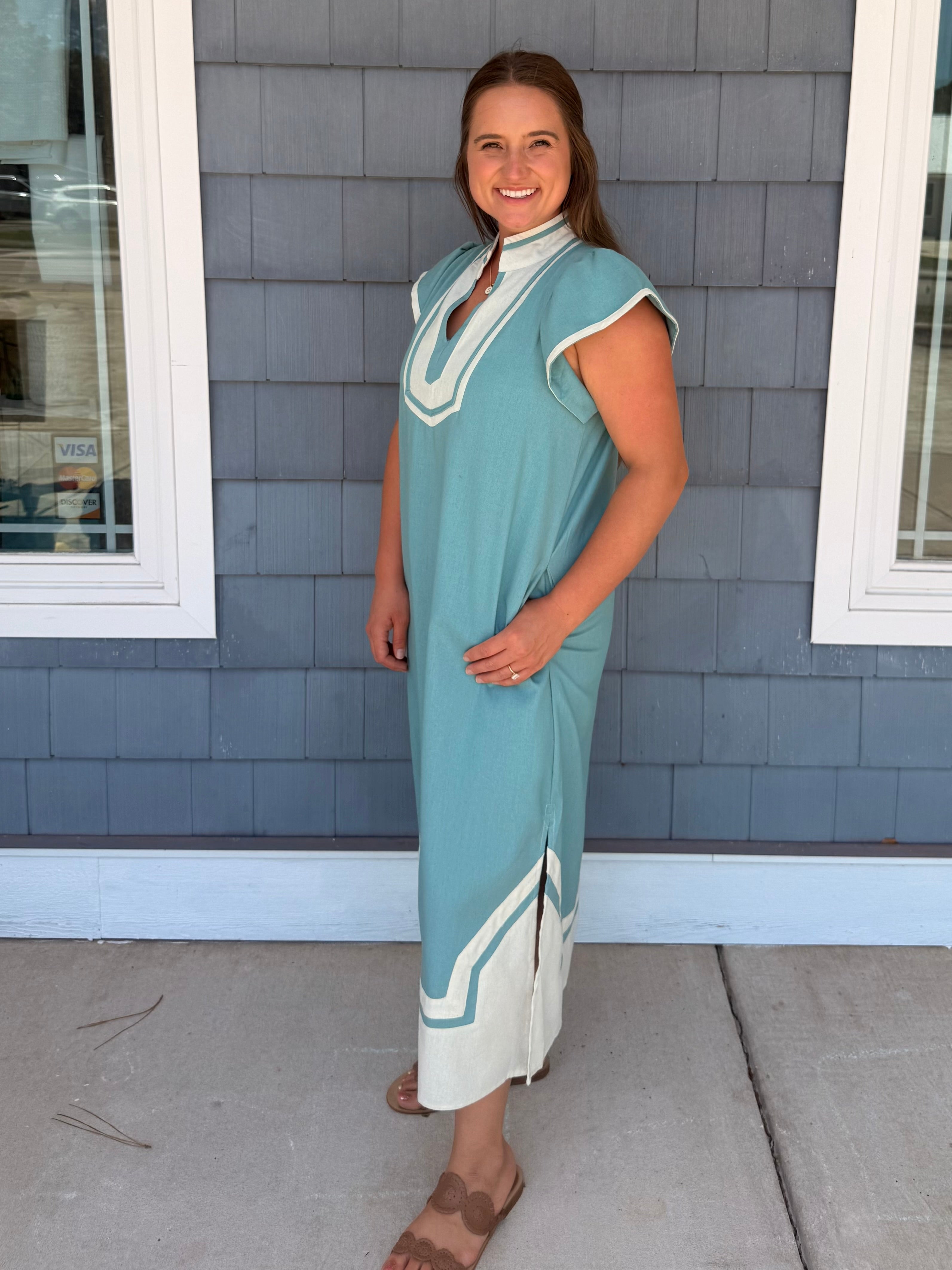 Dusty Mint Linen V-neck Midi Dress