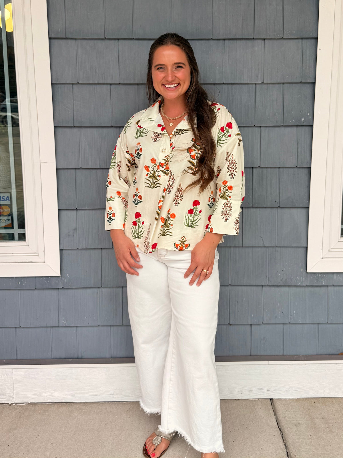 Offwhite Big Pearl Button Floral Top