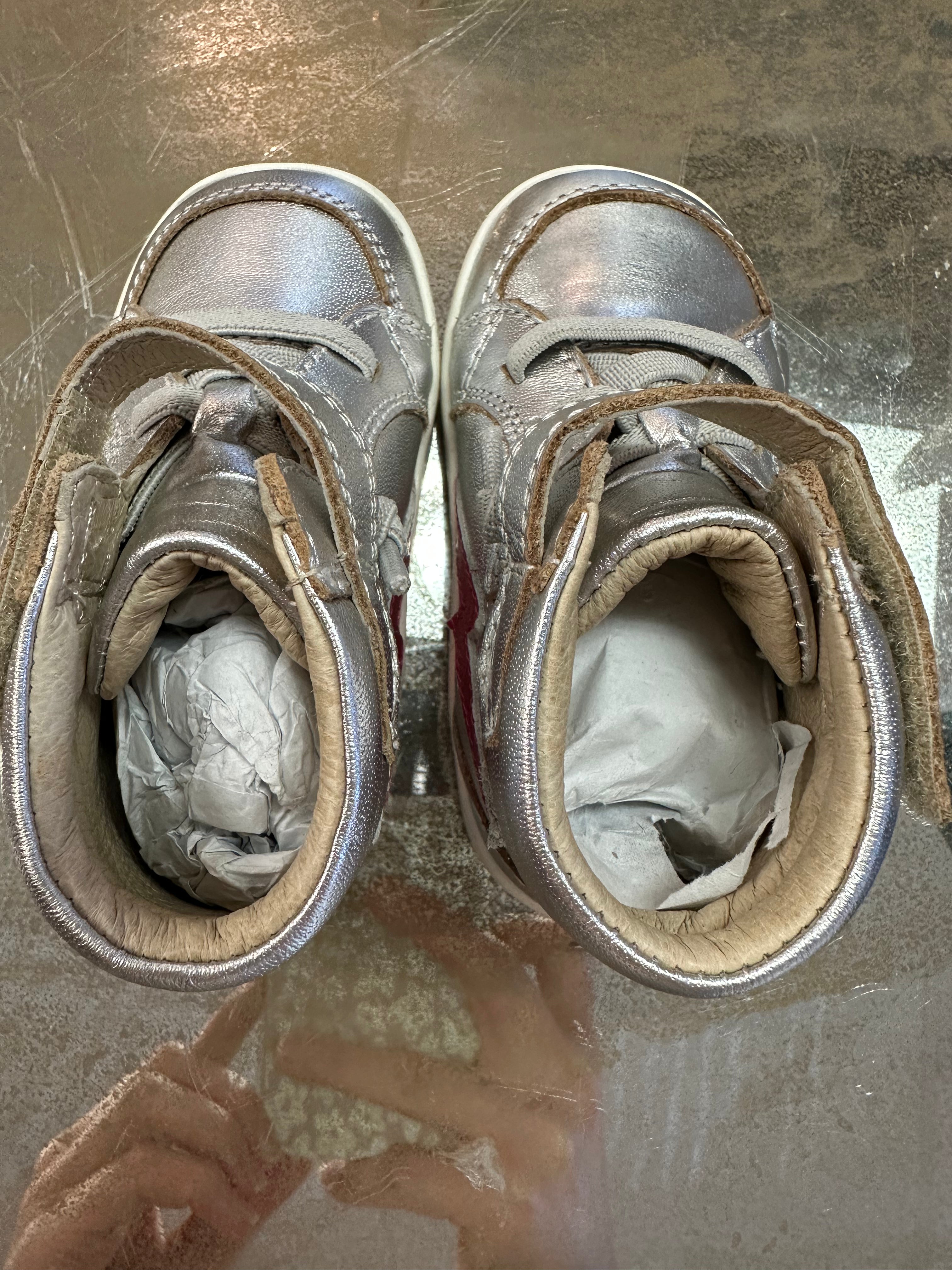 Silver & Pink Old Soles Size 20