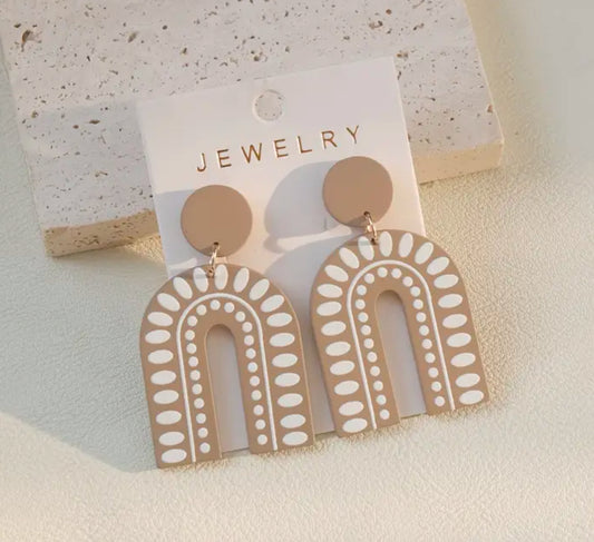 Tan U-Shaped Dangle Earrings