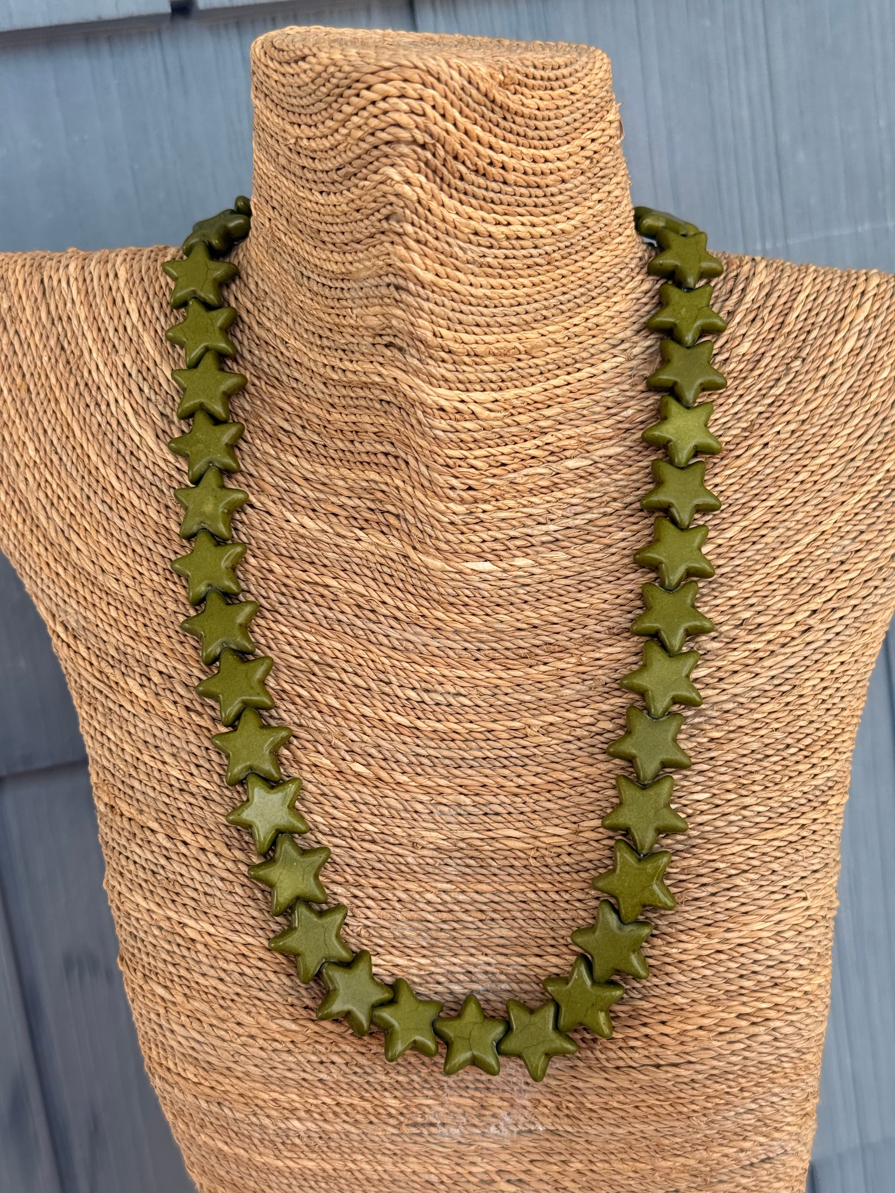 Sea Star Necklace SMALL - Hunter Green- Smith & Co.