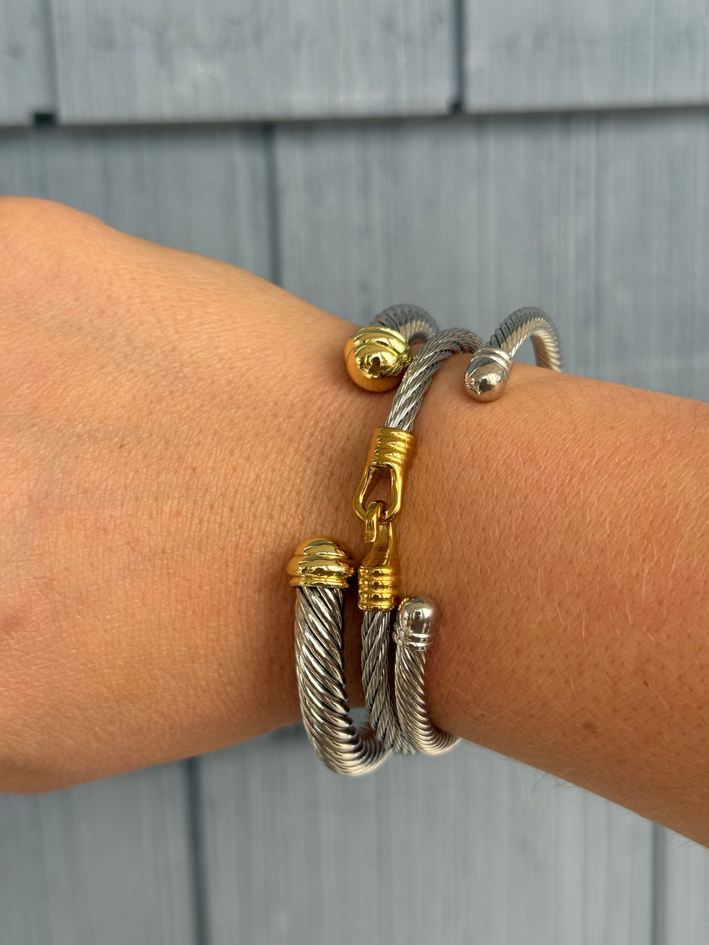 DY Dupe Gold Clip Bangle